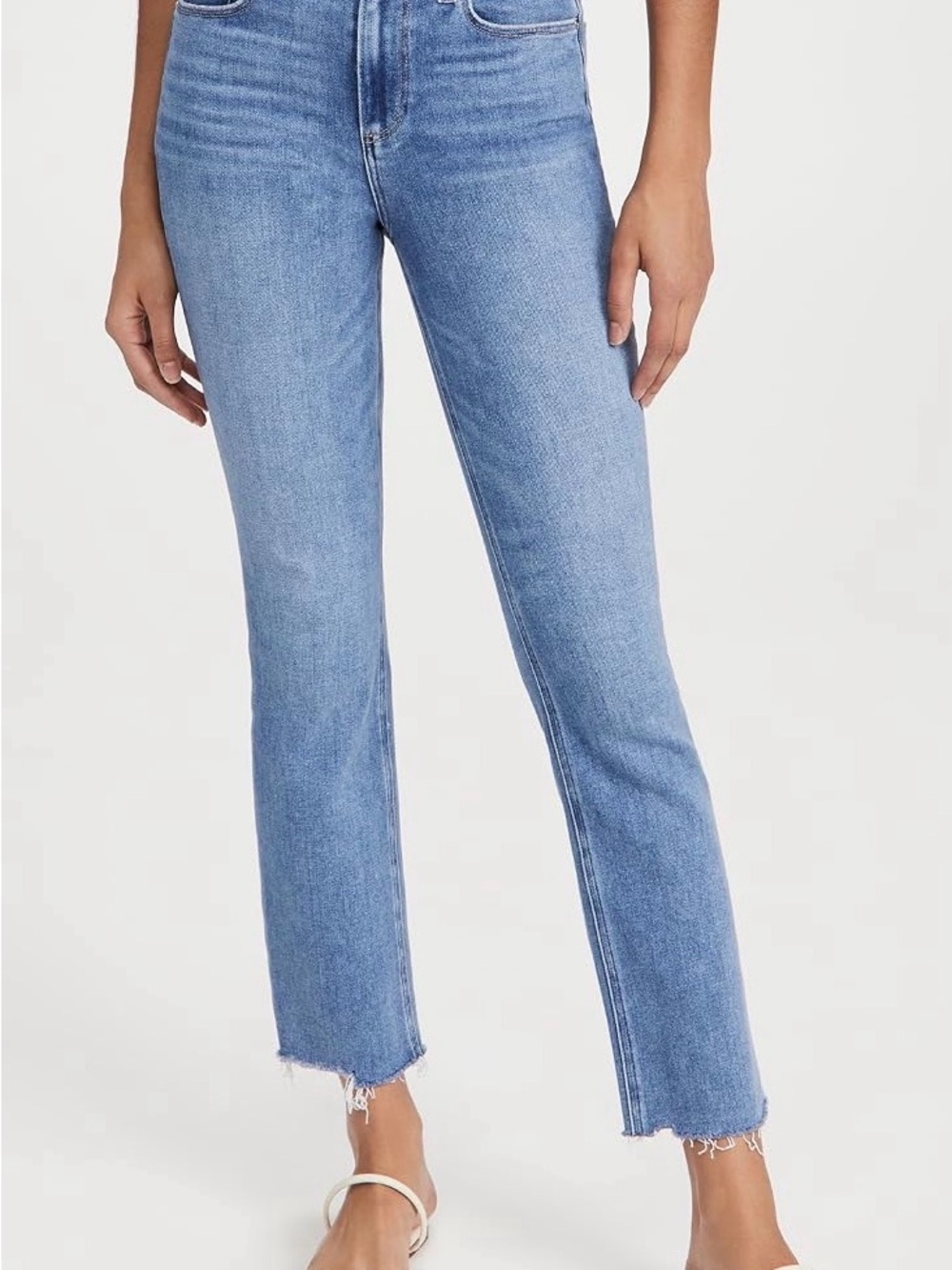 PAIGE Cindy Jeans with raw hem - Size 33